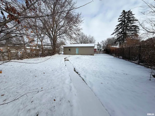 $95,000 | 309 North 6th Street, Wyoming, IL 61491