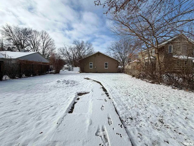 $95,000 | 309 North 6th Street, Wyoming, IL 61491