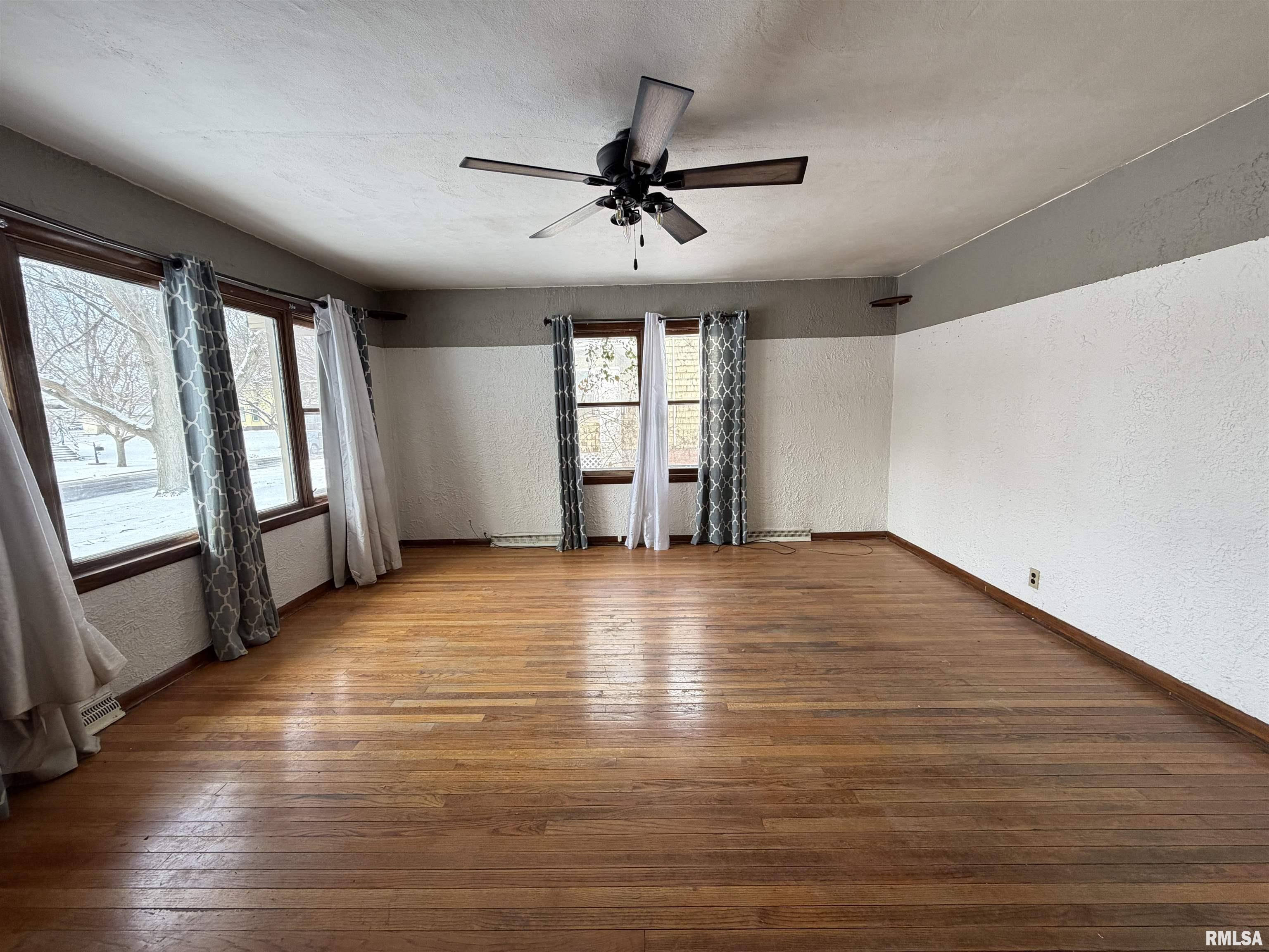 309 North 6th Street Wyoming, IL 61491 - Photo 3 of 19