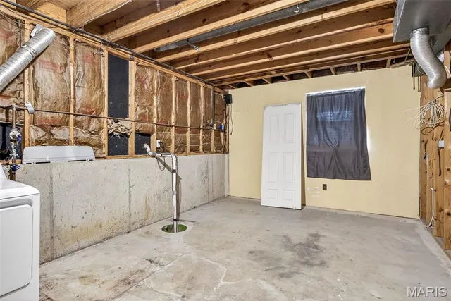 $325,000 | 284 Brightfield Drive, Ballwin, MO 63021