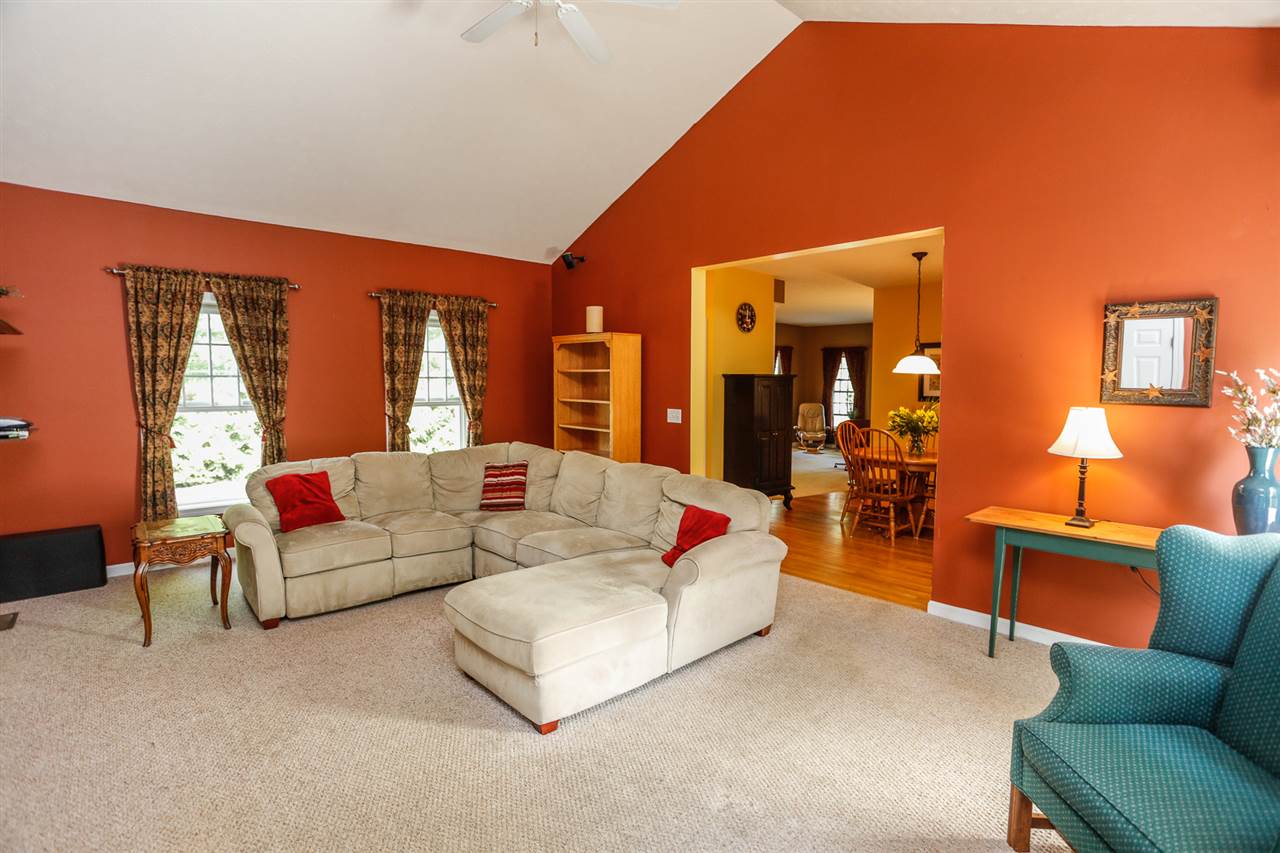 12 Tether Road Bedford, NH 03110 - Photo 21 of 40
