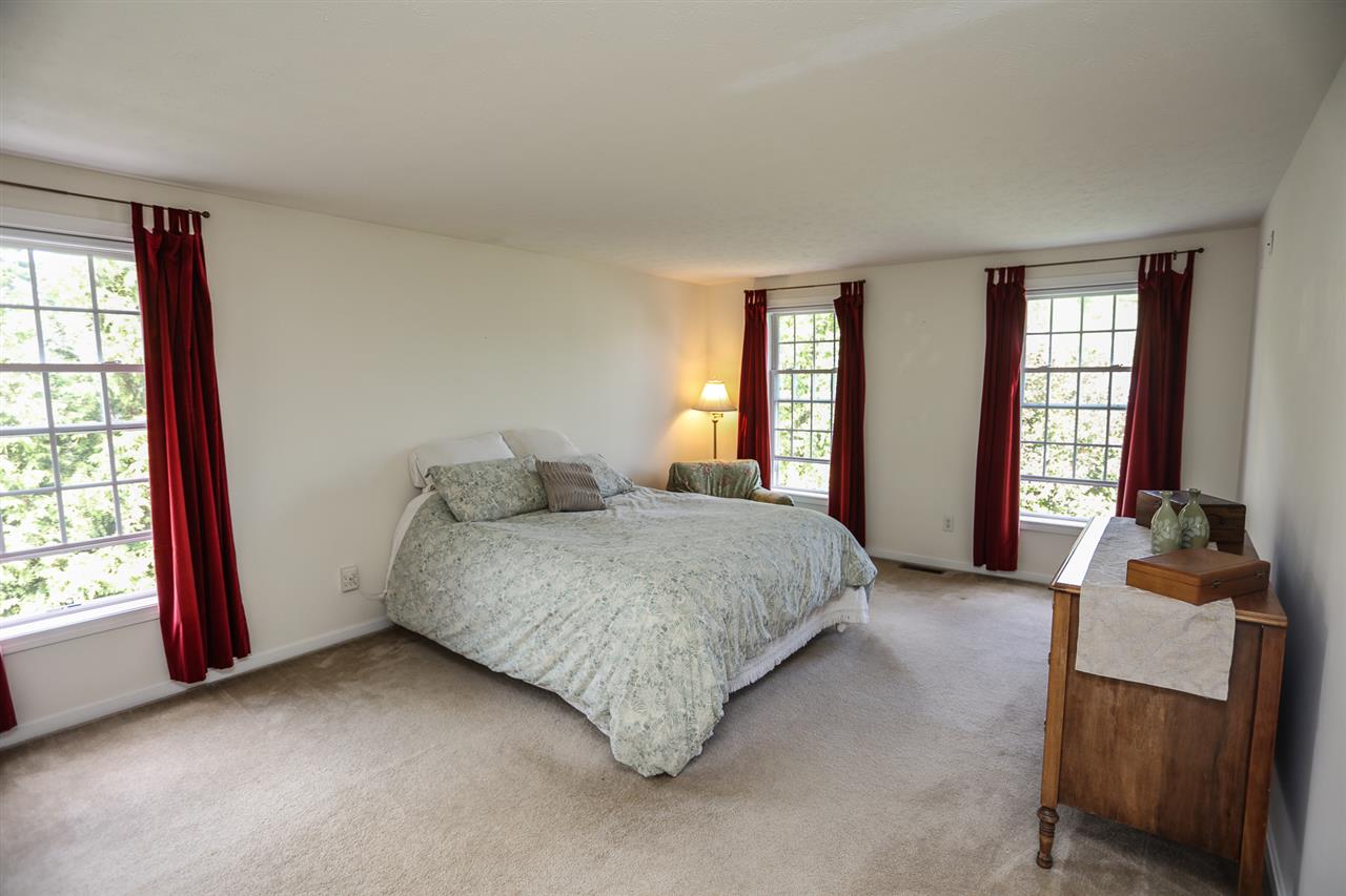 12 Tether Road Bedford, NH 03110 - Photo 31 of 40