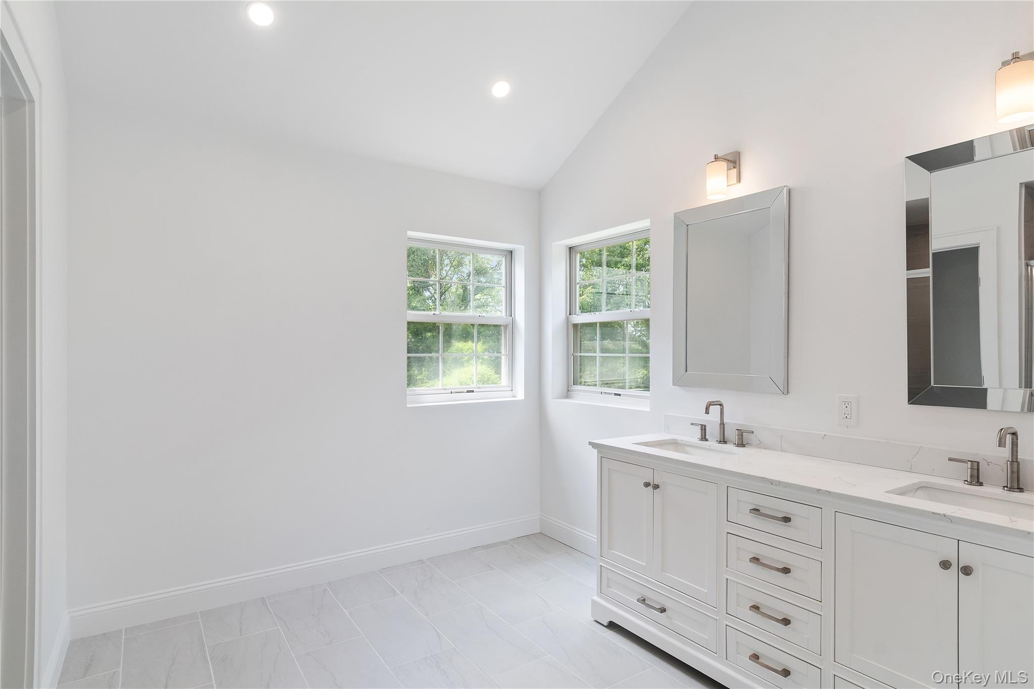 132 Benefield Boulevard Peekskill, NY 10566 - Photo 11 of 28