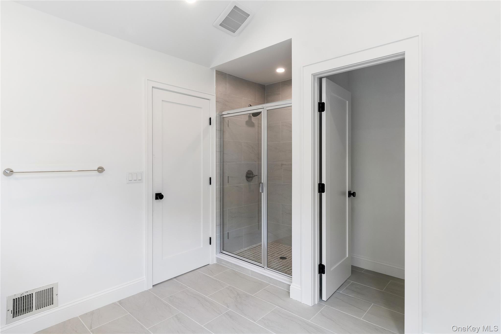 132 Benefield Boulevard Peekskill, NY 10566 - Photo 12 of 28