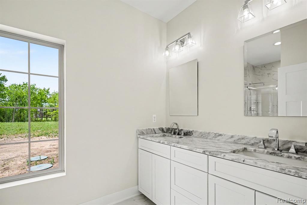 57560 Omo Road Ray, MI 48096 - Photo 20 of 44