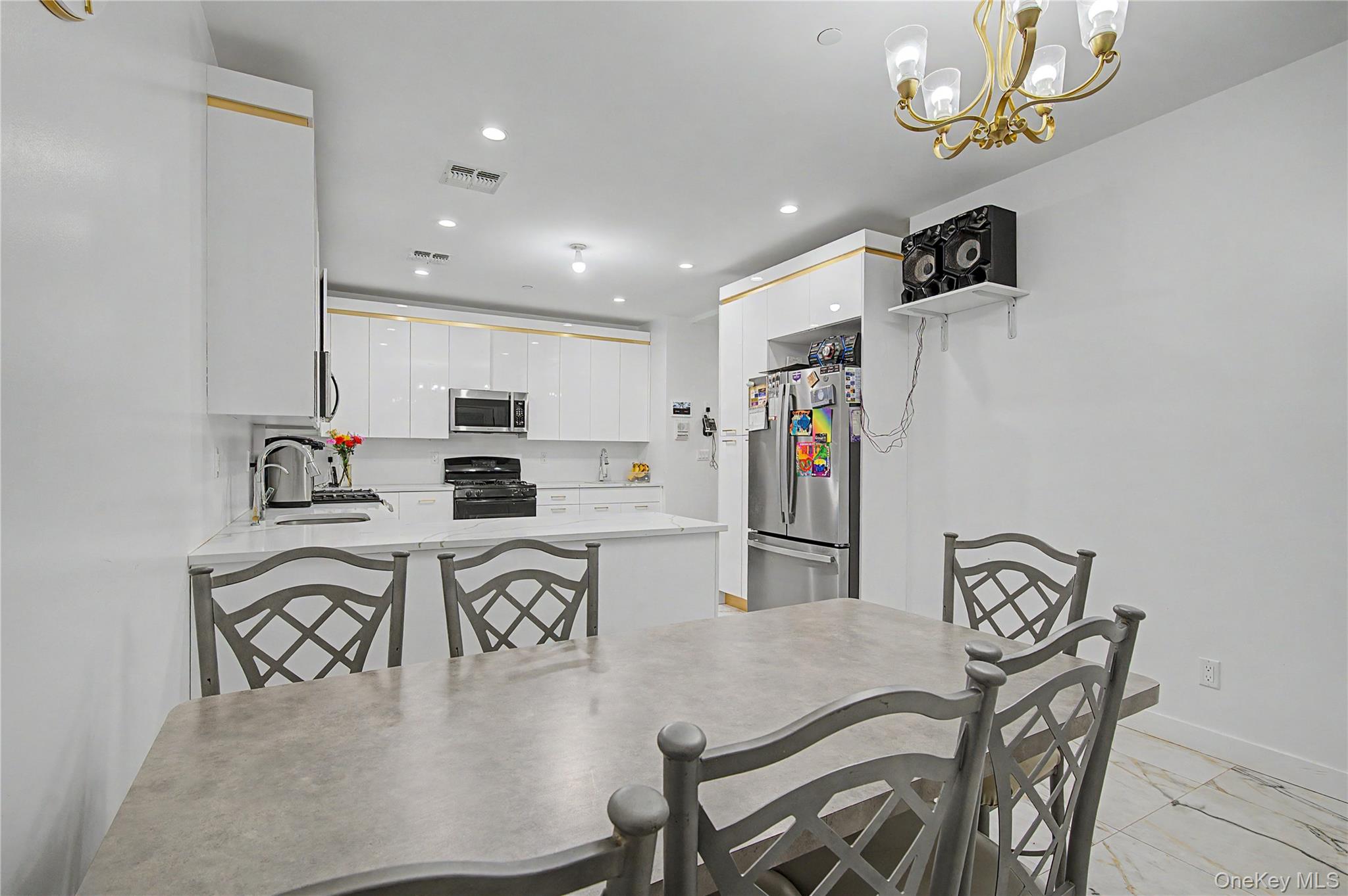151 Blauvelt Road, Unit 214 Monsey, NY 10952 - Photo 8 of 26