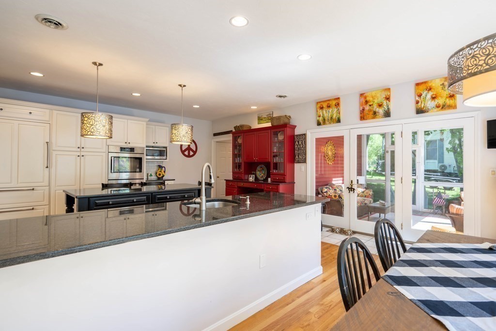 60 Oak Point Wrentham, MA 02093 - Photo 17 of 38