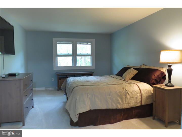 2964 Yorkshire Road Doylestown, PA 18902 - Photo 12 of 25