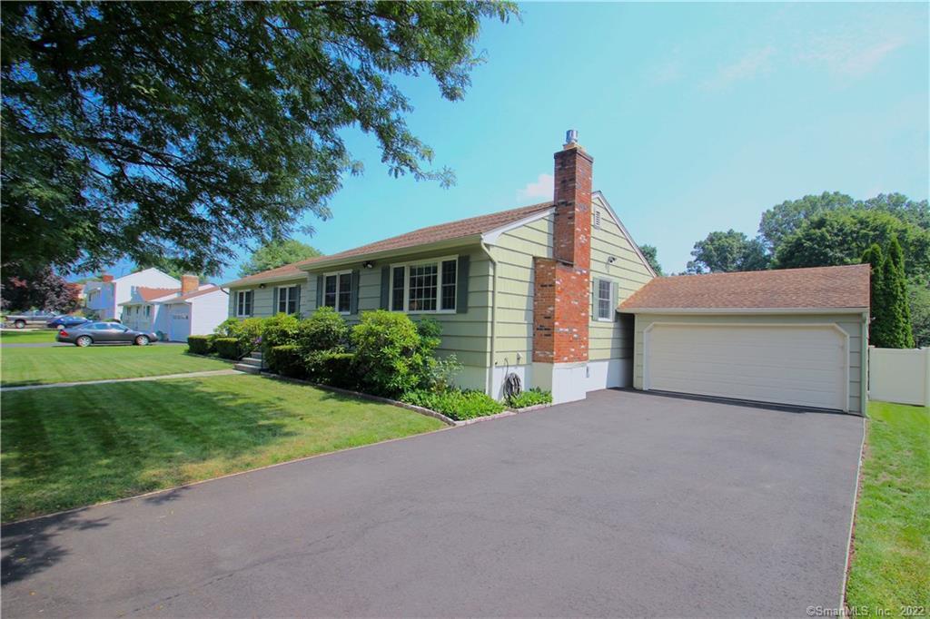 325 Post Oak Road Stratford, CT 06614 - Photo 1 of 1 Gallery Image 1