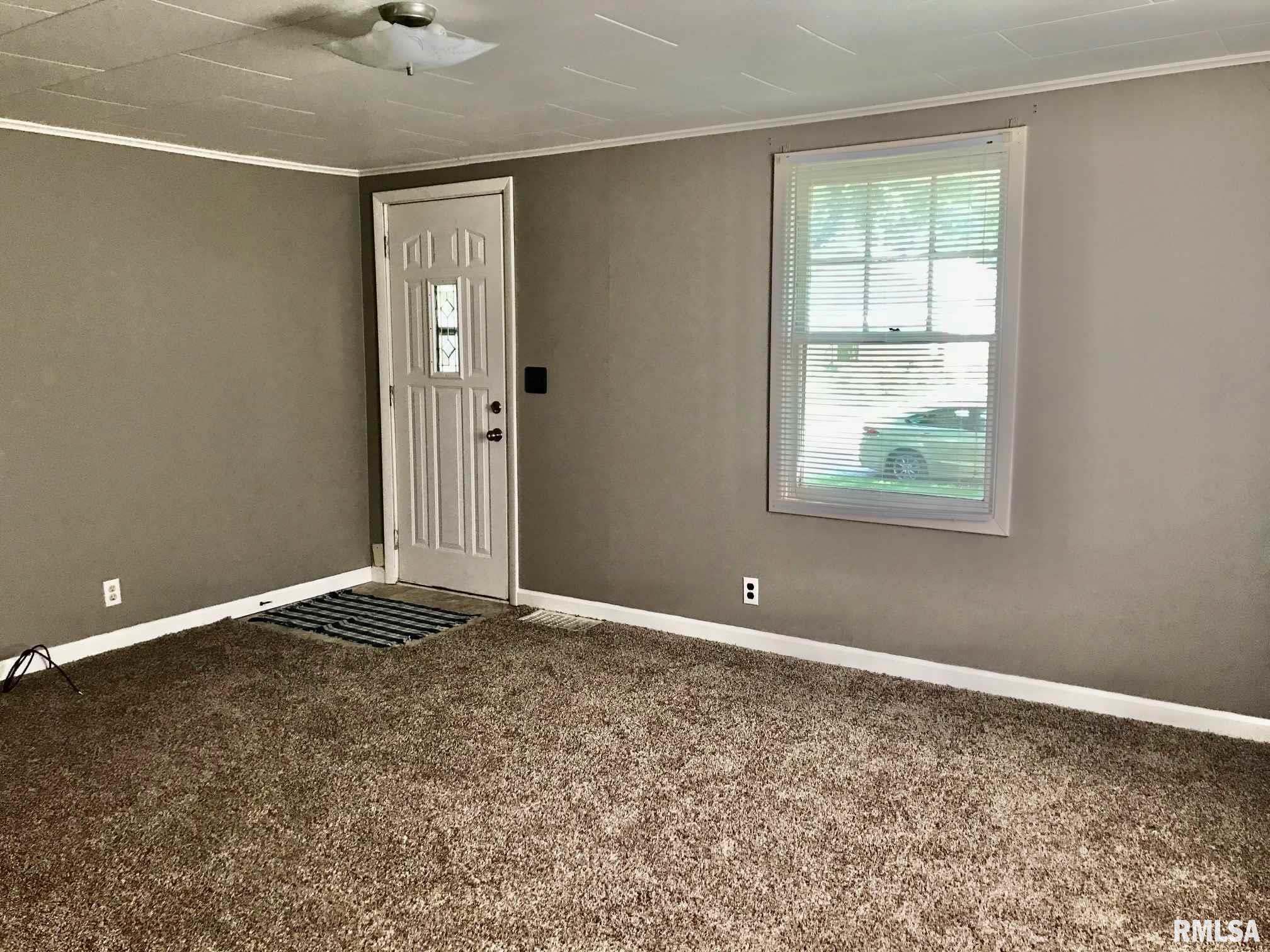 2517 Holmes Avenue Springfield, IL 62704 - Photo 3 of 25