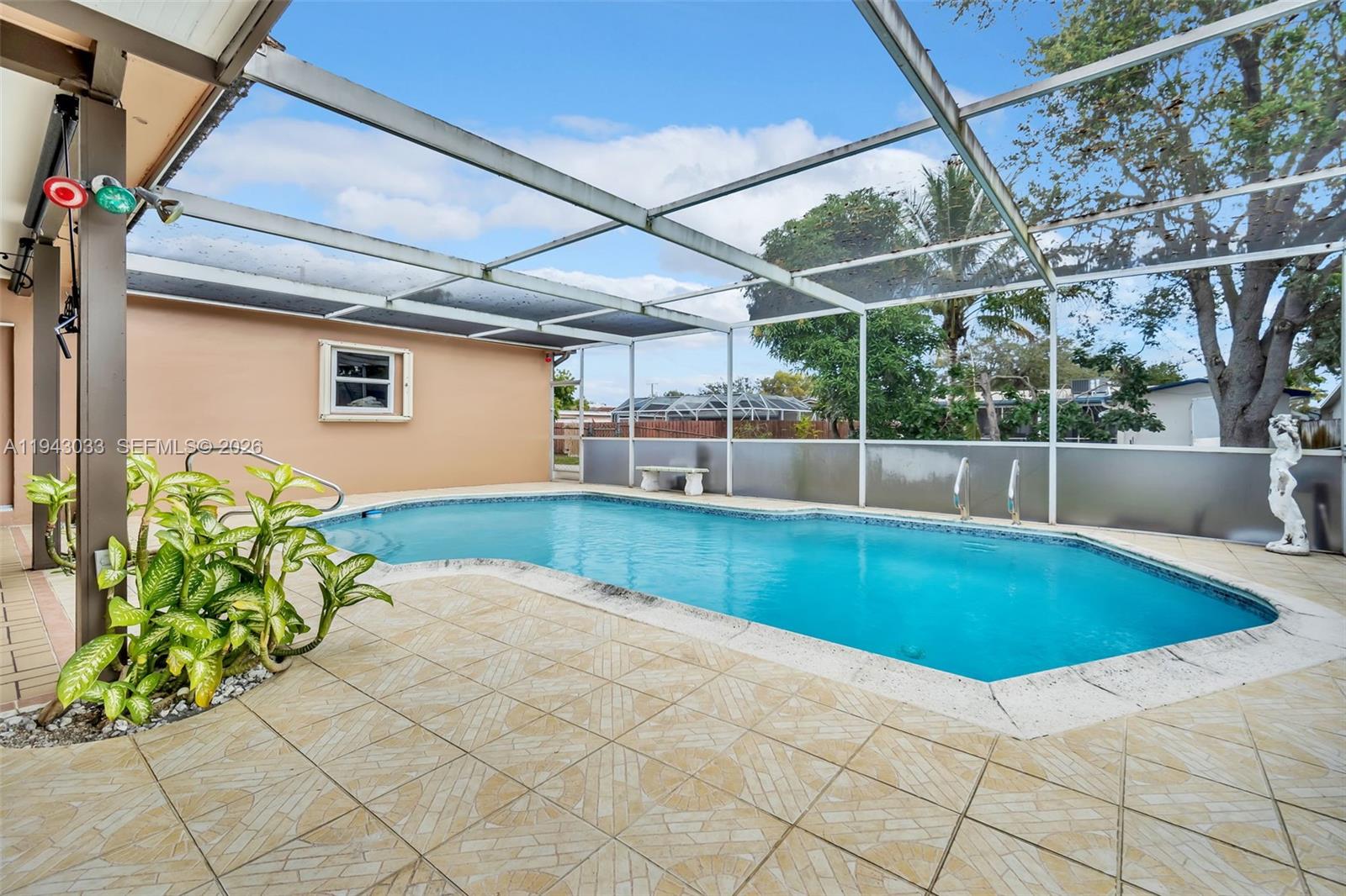 2211 North 50th Avenue Hollywood, FL 33021 - Photo 23 of 45