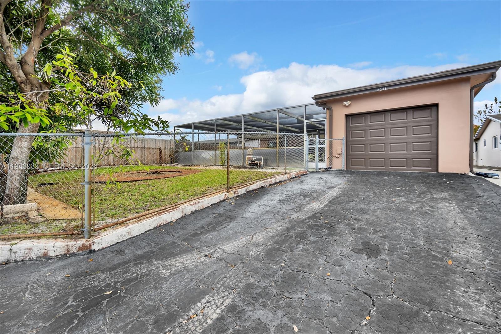 2211 North 50th Avenue Hollywood, FL 33021 - Photo 42 of 45 a view of a backyard with a small cabin