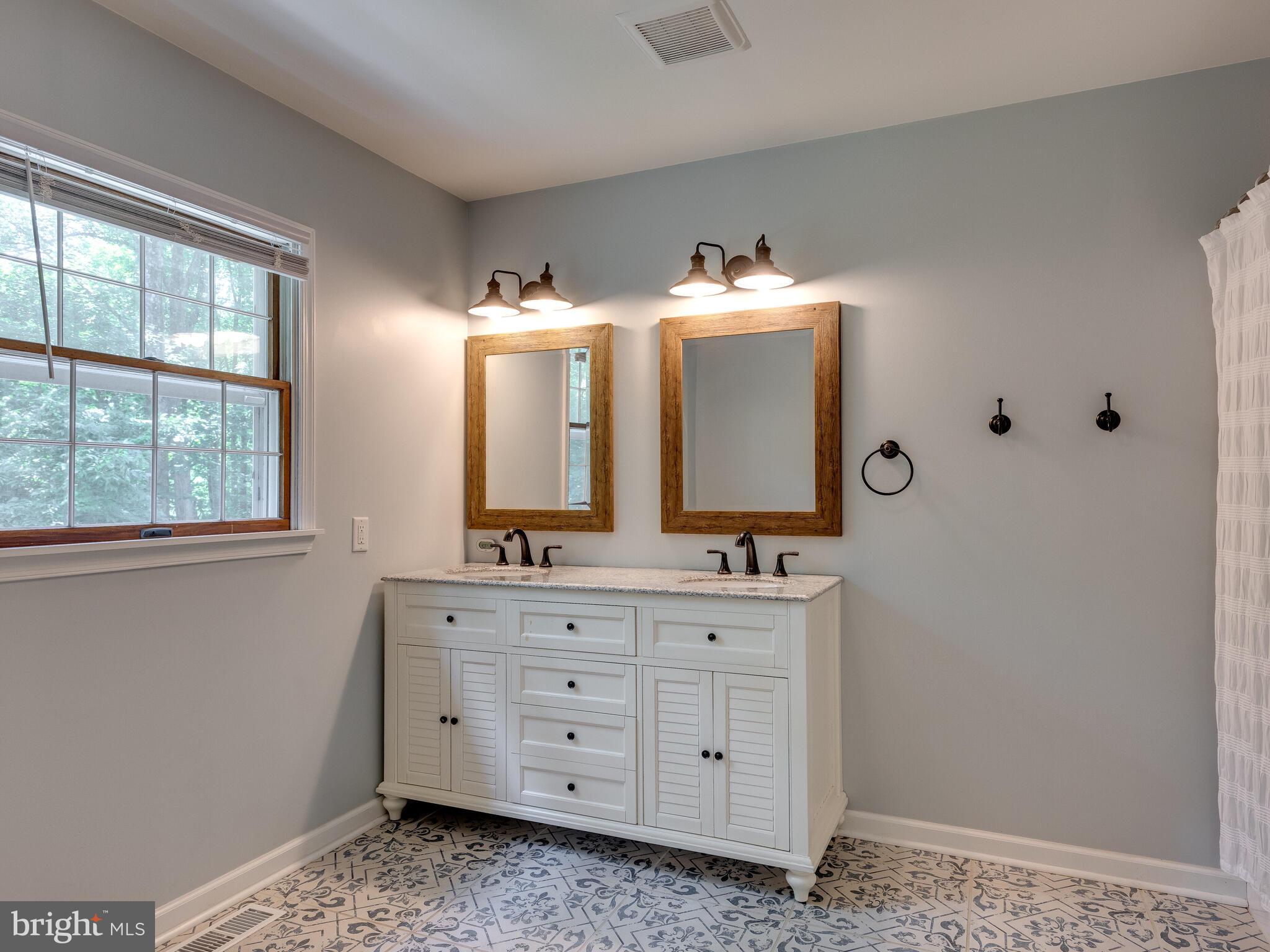 1180 Hopewell Road Downingtown, PA 19335 - Photo 17 of 27 Gallery Image 17