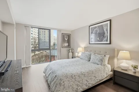 $310,000 | 4620 North Park Avenue, Unit 611E, Chevy Chase, MD 20815