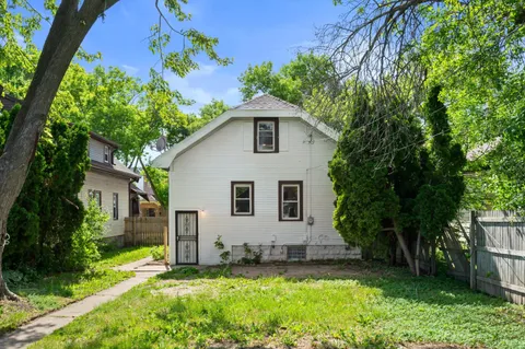 $219,900 | 4058 North 24th Place, Milwaukee, WI 53209
