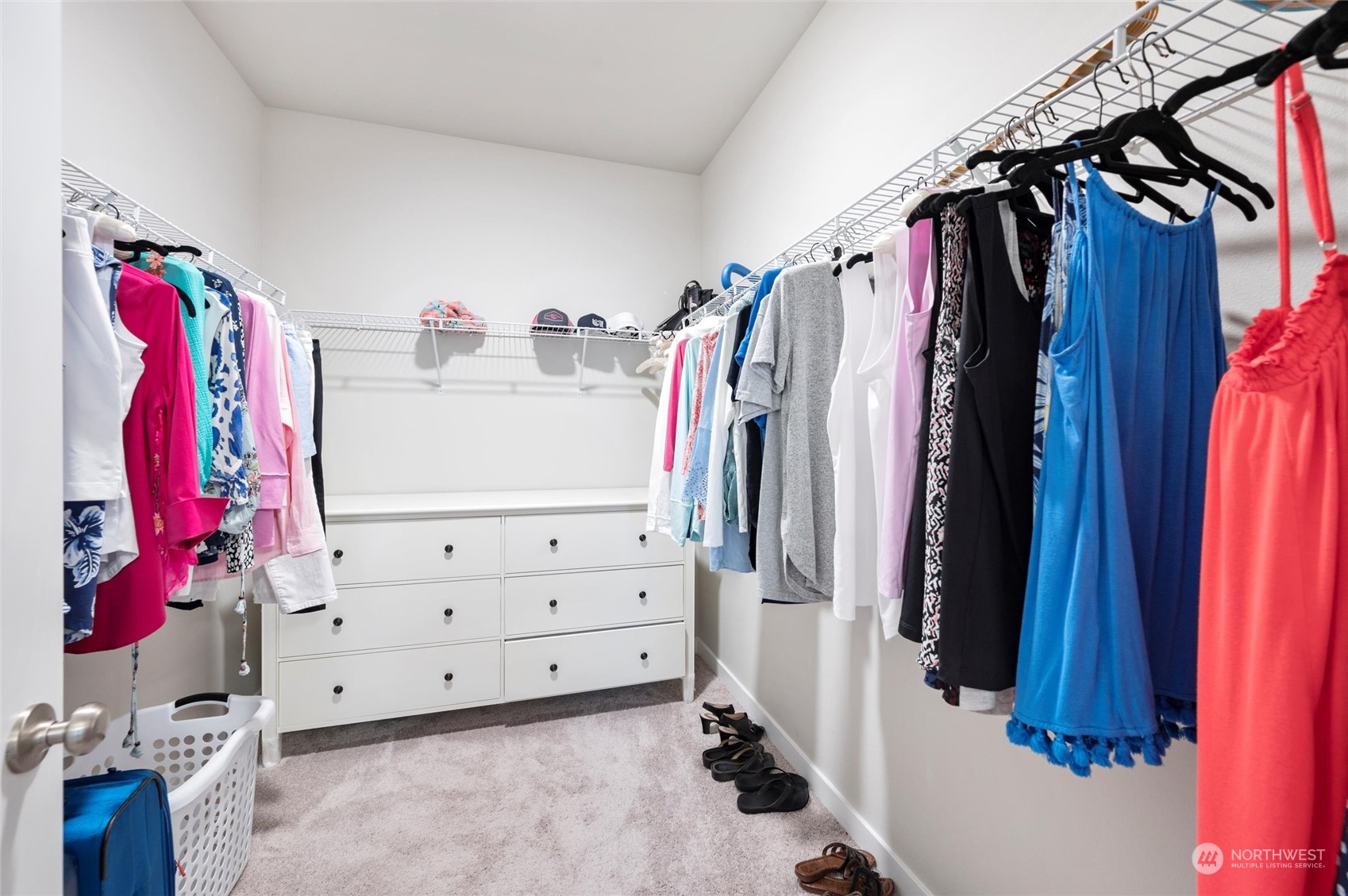 984 Rainier Loop Mount Vernon, WA 98274 - Photo 23 of 40 a view of a walk in closet