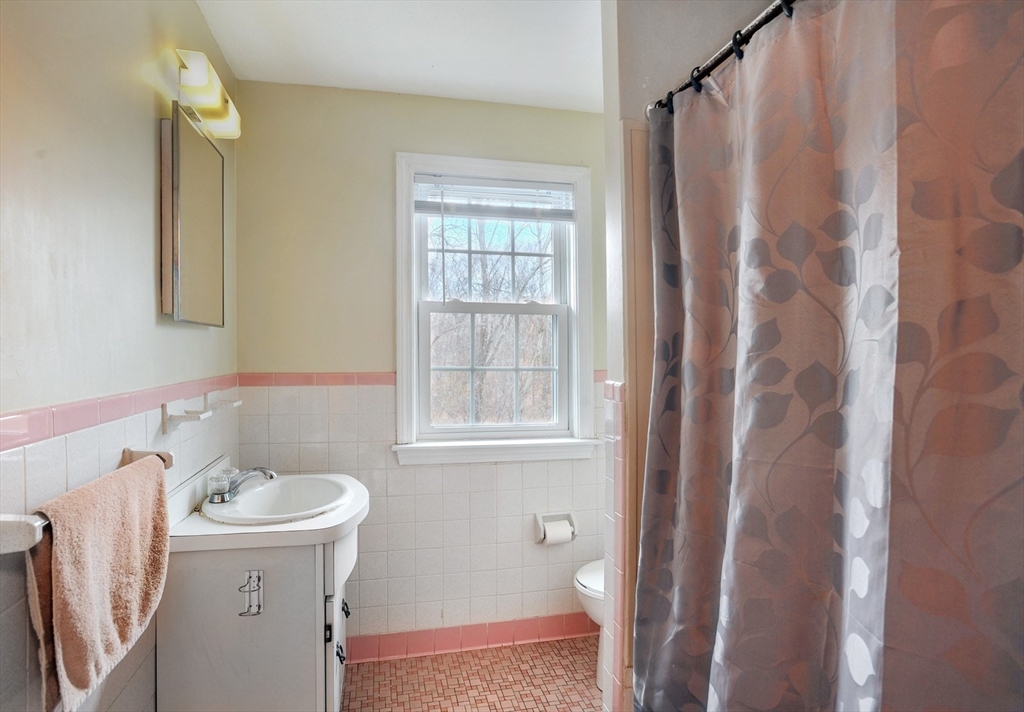 27 Clough Road, Unit 27 Dedham, MA 02026 - Photo 13 of 13