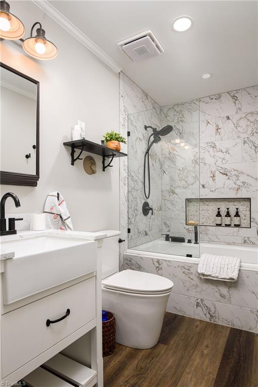 116 Towery Road Mocksville, NC 27028 - Photo 22 of 34 Hall Bath with Hydro Massage tub