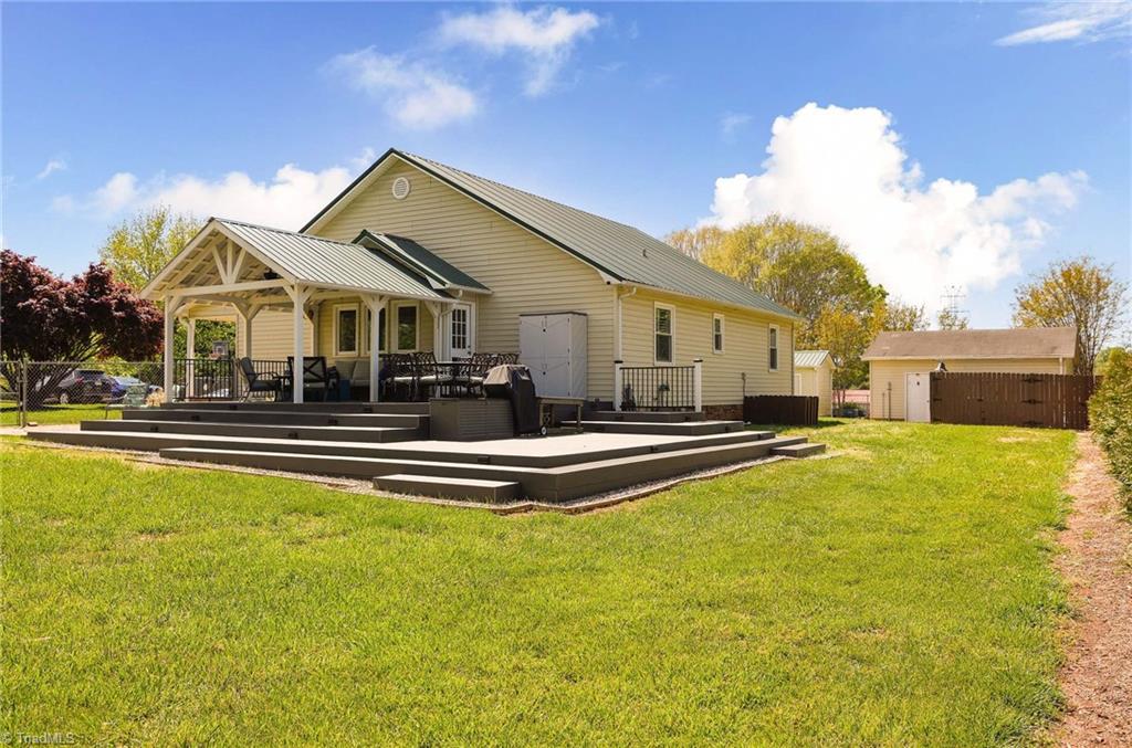 116 Towery Road Mocksville, NC 27028 - Photo 3 of 34