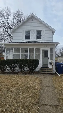 $134,900 | 3006 Roosevelt Street, Clinton, IA 52732