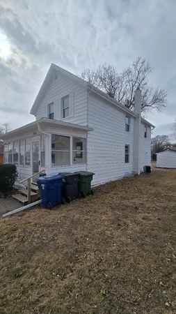 $134,900 | 3006 Roosevelt Street, Clinton, IA 52732