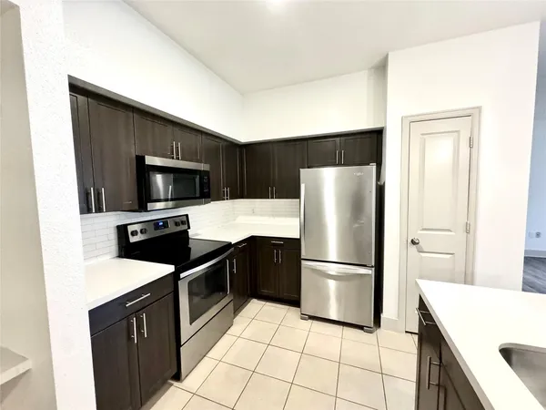 $1,740 | 2222 Smith Street, Unit 325, Houston, TX 77002