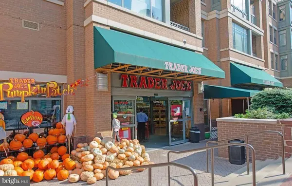 $2,800 | 1111 25th Street Northwest, Unit 812, Washington, DC 20037