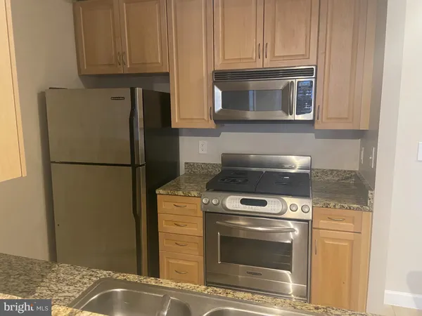 $2,800 | 1111 25th Street Northwest, Unit 812, Washington, DC 20037