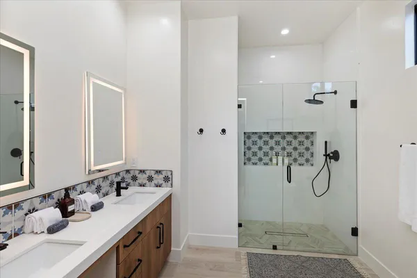 $25,000 | 51120 Avenida Navarro, La Quinta, CA 92253