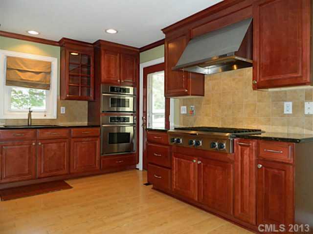 641 Marsh Road Charlotte, NC 28209 - Photo 3 of 12