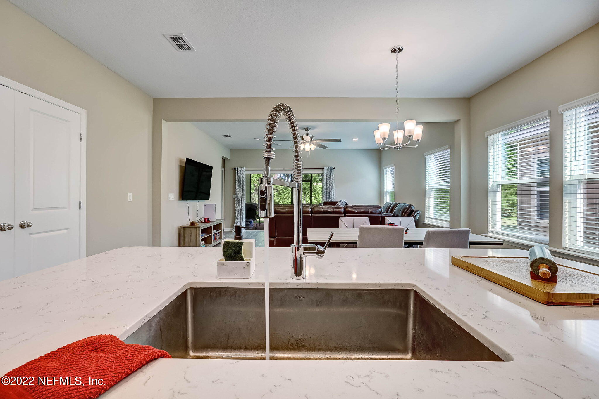10165 Nala Road Jacksonville, FL 32218 - Photo 11 of 43 16-web-or-mls-10165 Nala Lane-25