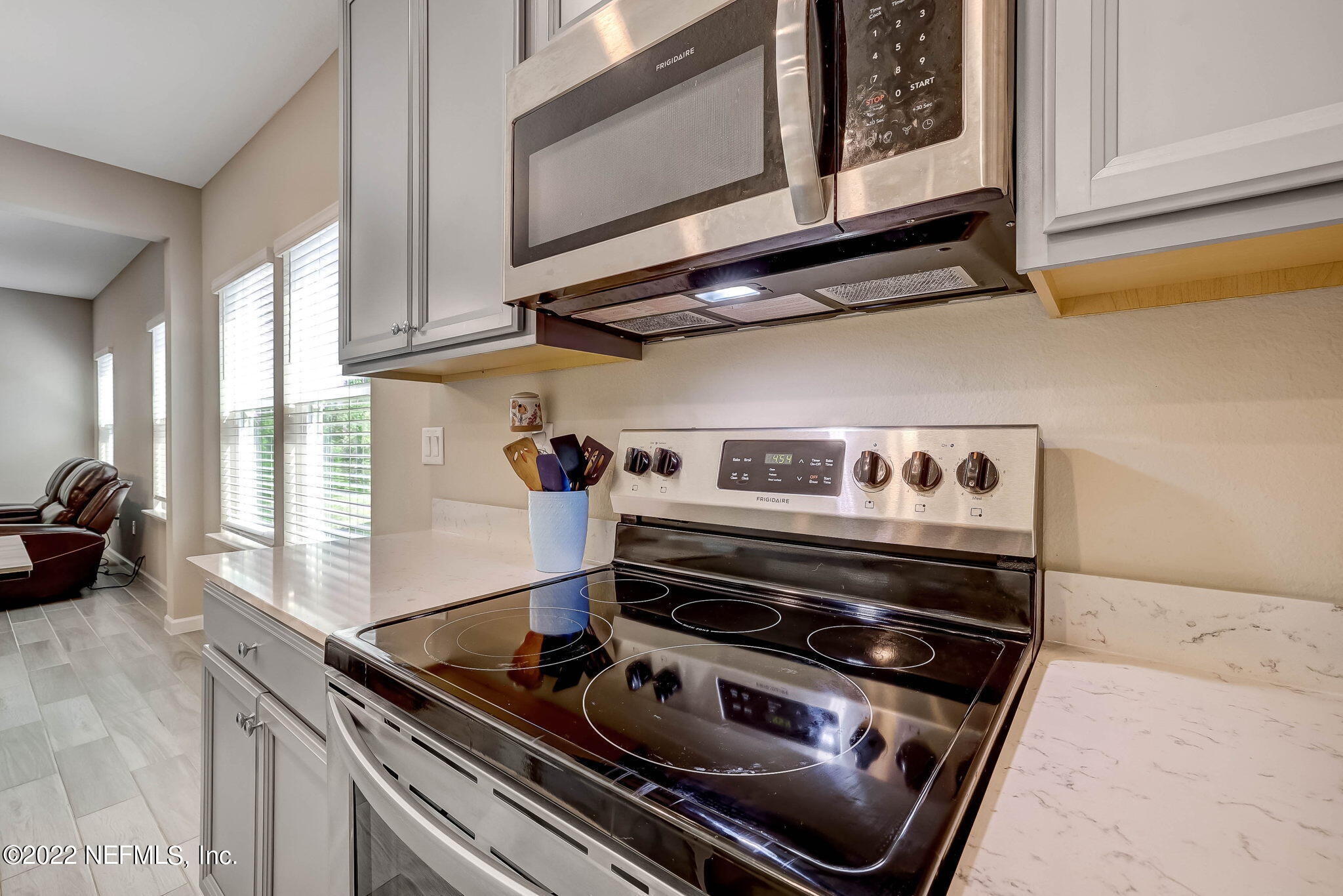 10165 Nala Road Jacksonville, FL 32218 - Photo 7 of 43 12-web-or-mls-10165 Nala Lane-21