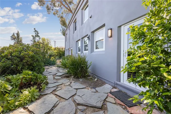 $1,400,000 | 1620 Ina Drive, Glendale, CA 91206
