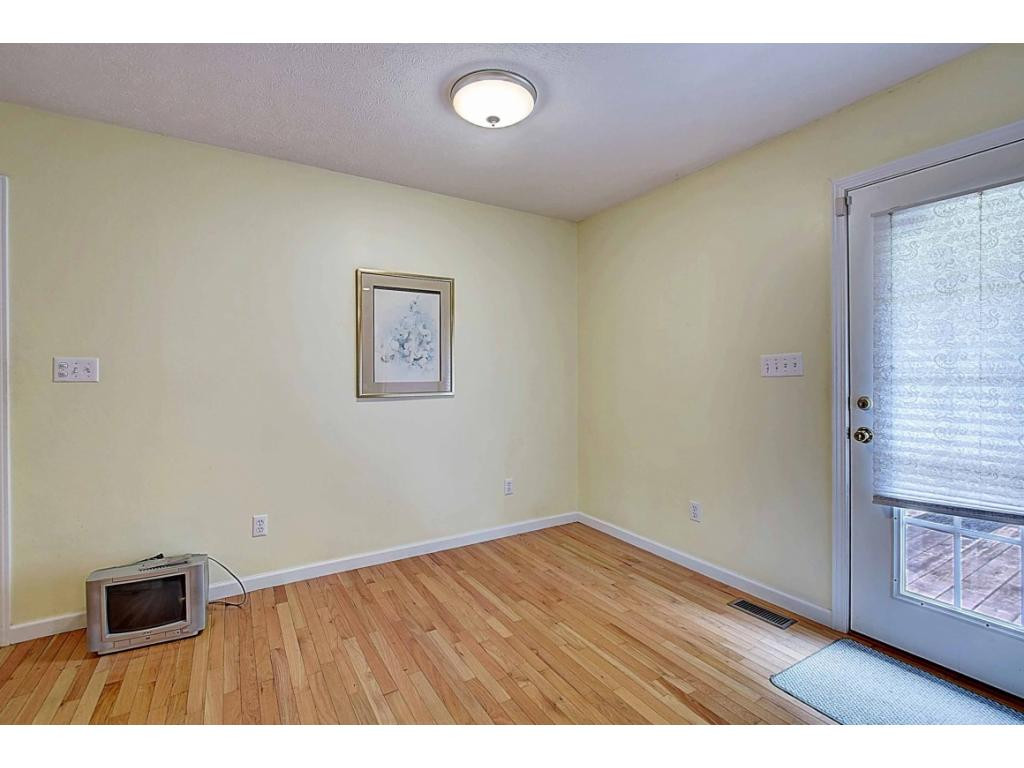 2032 Southside Road Elizabethton, TN 37643 - Photo 20 of 35 Photo 20