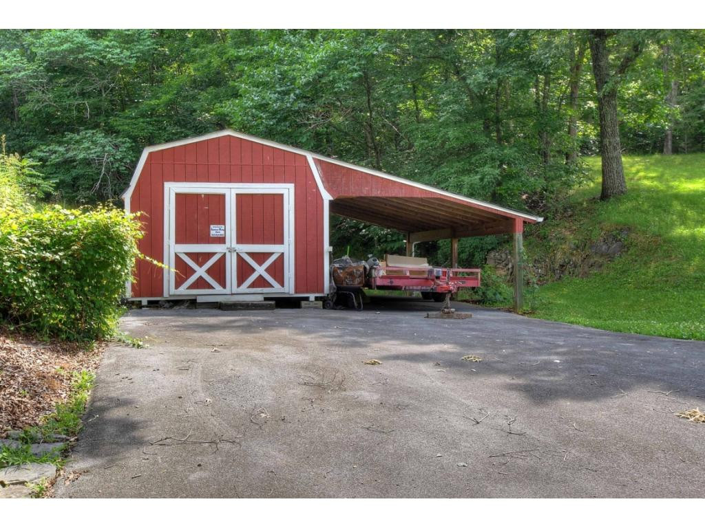 2032 Southside Road Elizabethton, TN 37643 - Photo 8 of 35 Photo 8
