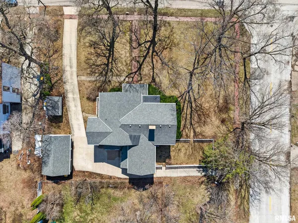 $145,900 | 127 East North Street, Galesburg, IL 61401