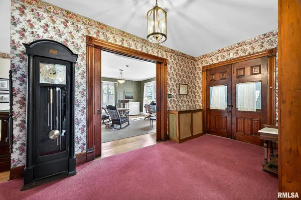 $145,900 | 127 East North Street, Galesburg, IL 61401