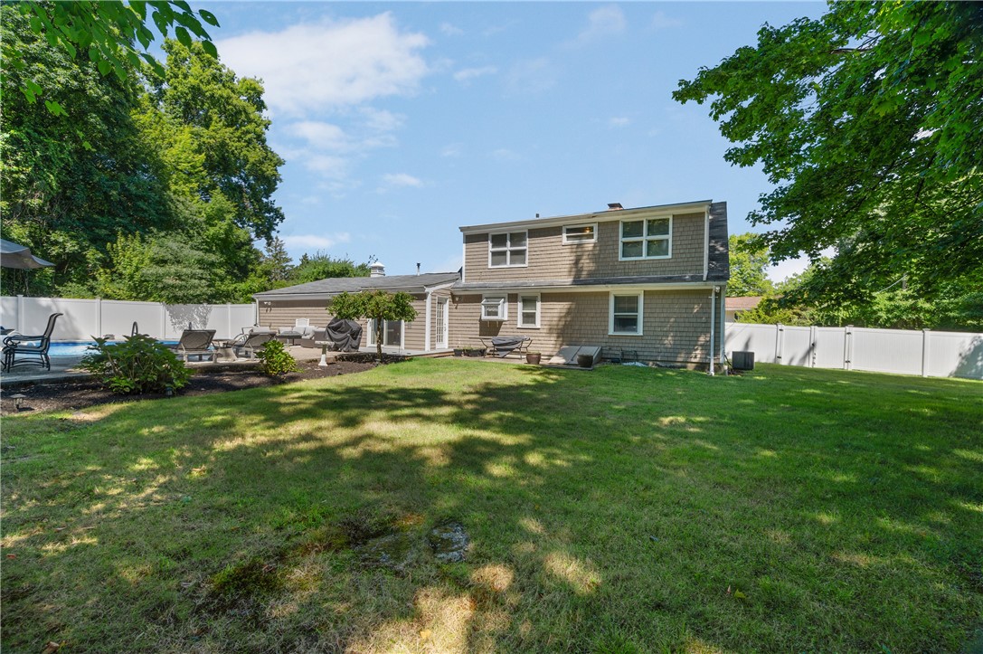 11 Breakneck Hill Road Lincoln, RI 02865 - Photo 22 of 43