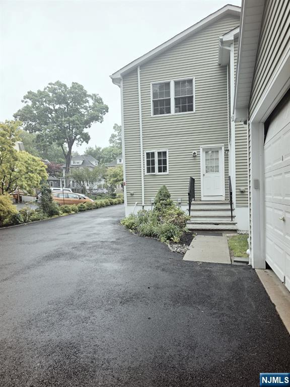 260 Edwards Street, Unit B Ridgewood, NJ 07450 - Photo 20 of 24