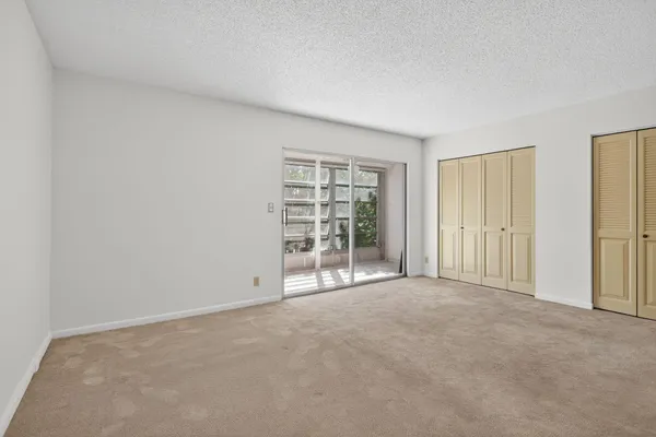 $77,500 | 2401 Antigua Circle, Unit E3, Coconut Creek, FL 33066