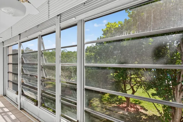 $77,500 | 2401 Antigua Circle, Unit E3, Coconut Creek, FL 33066