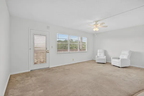$77,500 | 2401 Antigua Circle, Unit E3, Coconut Creek, FL 33066