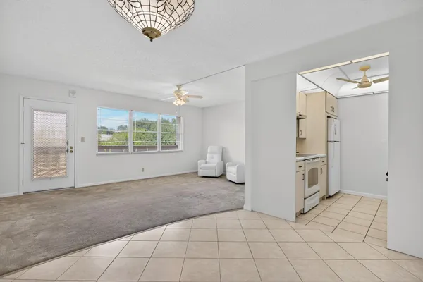 $77,500 | 2401 Antigua Circle, Unit E3, Coconut Creek, FL 33066