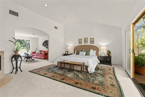 $2,445,000 | 10055 Reevesbury Drive, Beverly Hills, CA 90210