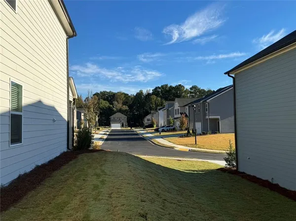 $2,850 | 6015 Deer Run Street, Union City, GA 30291