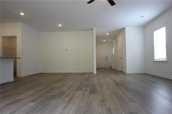 $2,850 | 6015 Deer Run Street, Union City, GA 30291
