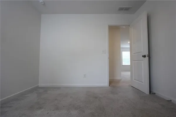 $2,850 | 6015 Deer Run Street, Union City, GA 30291