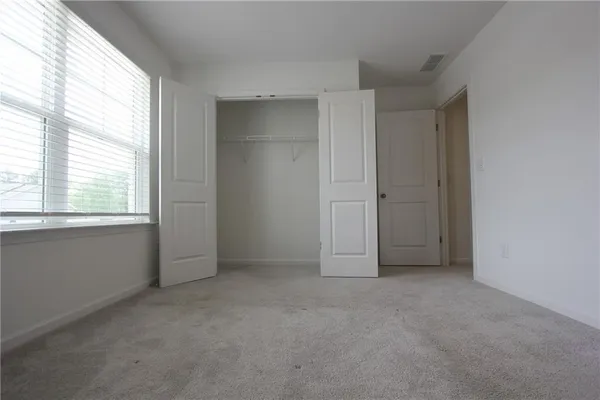 $2,850 | 6015 Deer Run Street, Union City, GA 30291