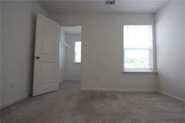 $2,850 | 6015 Deer Run Street, Union City, GA 30291