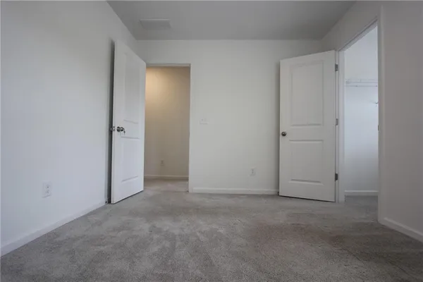 $2,850 | 6015 Deer Run Street, Union City, GA 30291